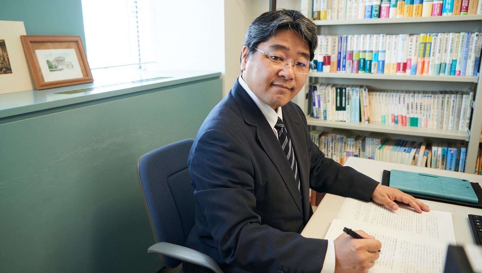 法学研究科 研究科長 清水 宏