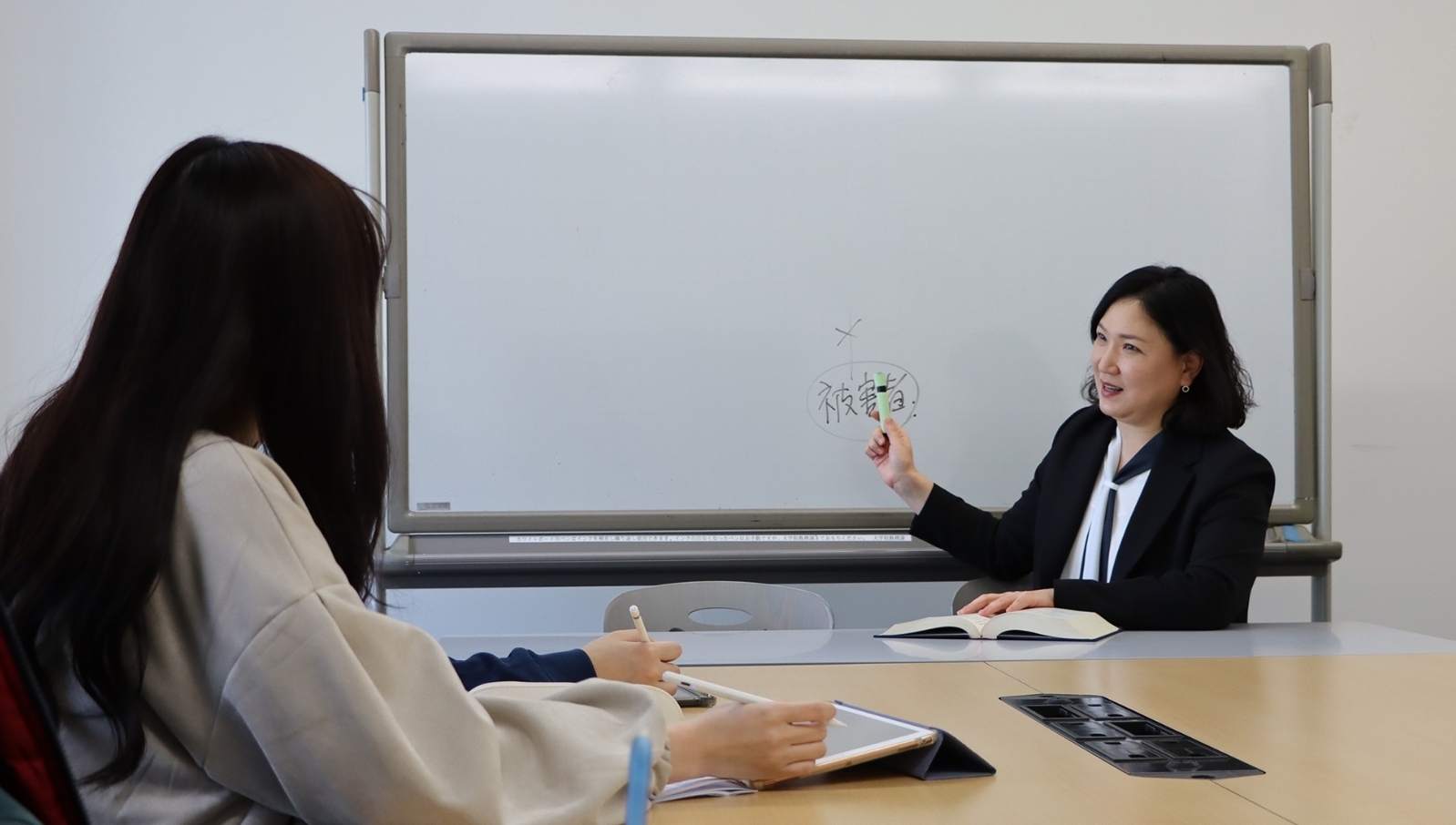 法学研究科 研究科長 李 芝姸