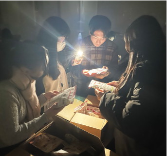 宿泊サバイバル体験の様子のイメージ