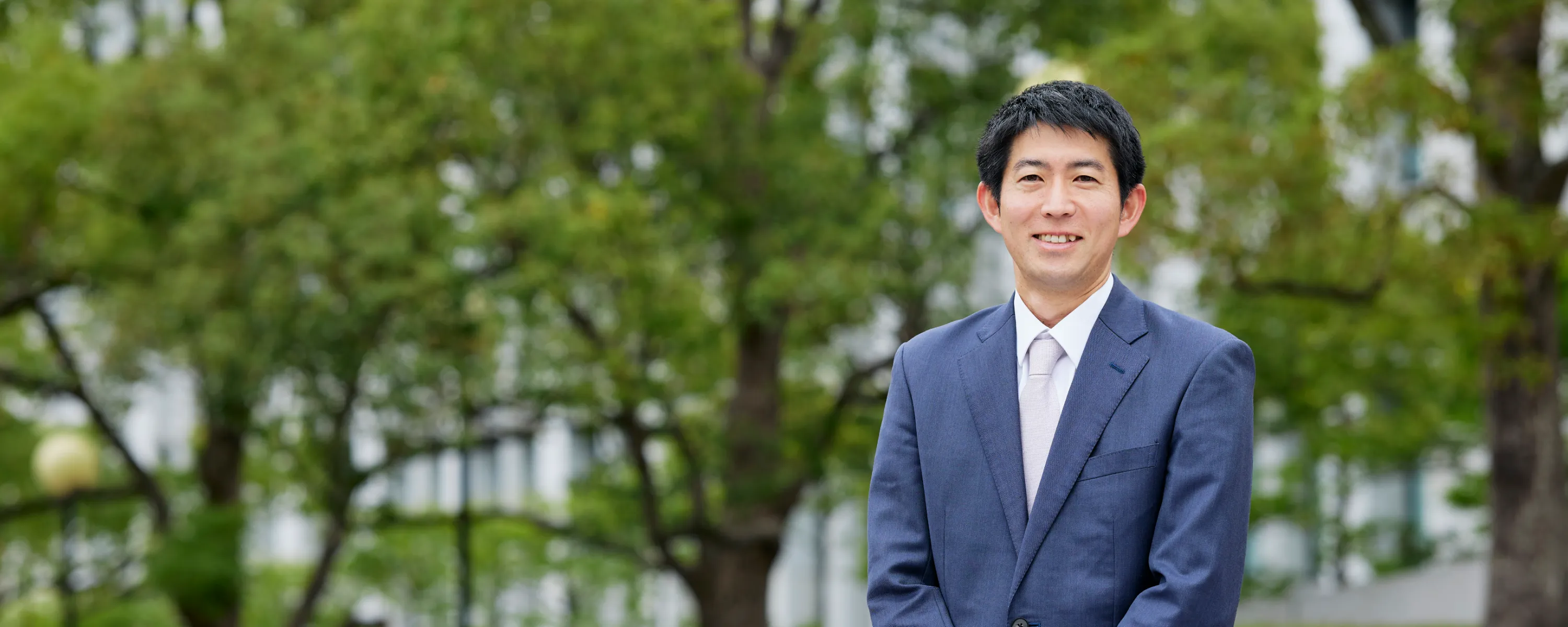 国際観光学研究科 学部長 栗原 剛