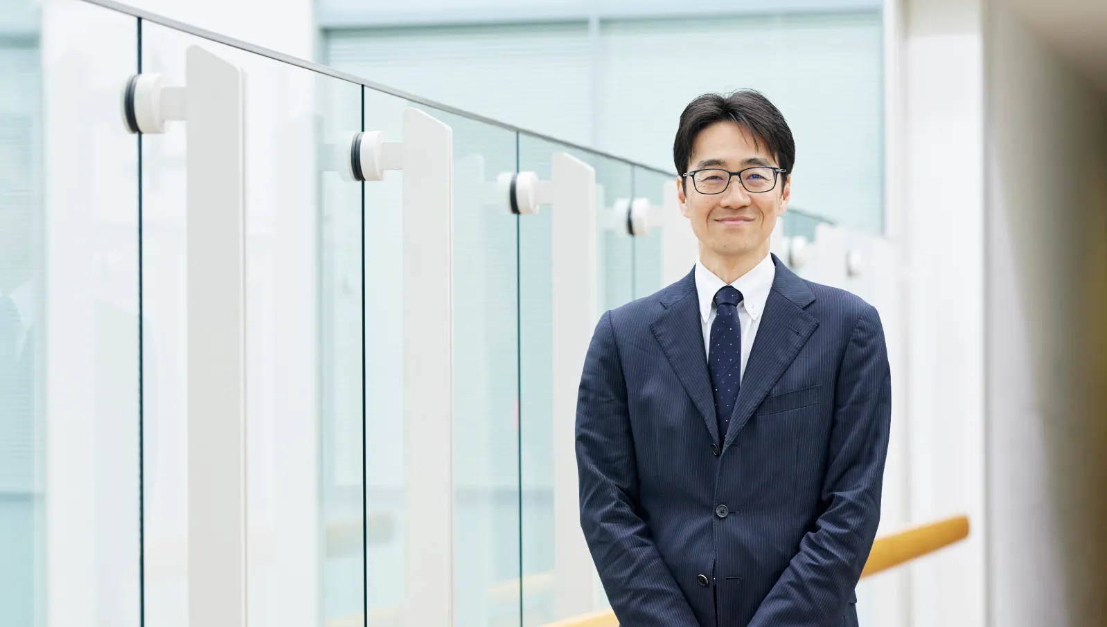 法学部 学部長 丸山愛博