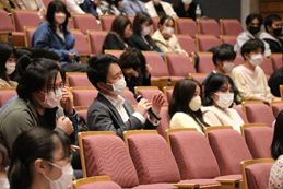 シンポジウムの様子１"