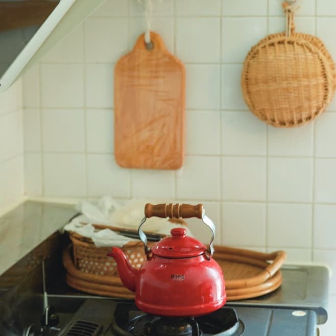 写真：ものの少ないキッチン