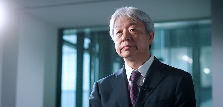 写真：松丸 亮 教授