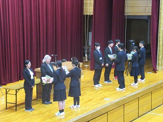 離任式花束贈呈