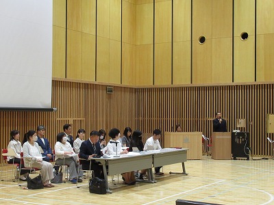 学校長挨拶の様子