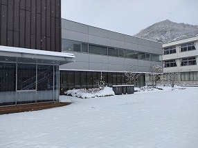 ピロティからの様子