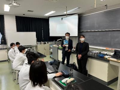 SPコース理科実験の様子１