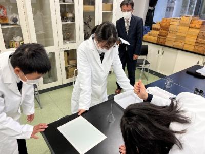 SPコース理科実験の様子４