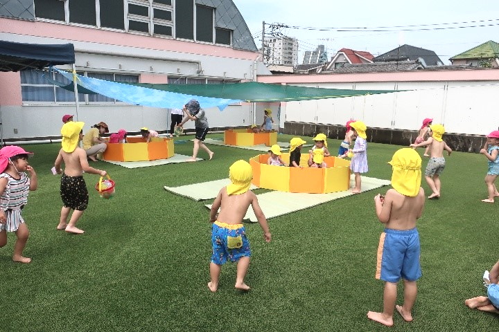 ★夏期保育_水遊び
