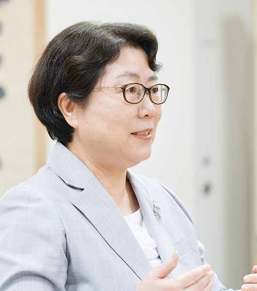 東洋大学 学長 矢口 悦子