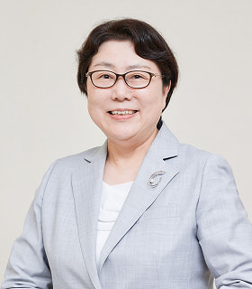 東洋大学 学長 矢口 悦子